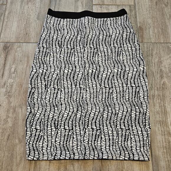 Reiss Midi Skirt Womens Size 6 Knit Stretch Pencil Straight Black White Pattern - Picture 1 of 10